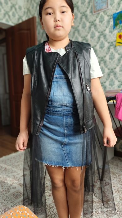 Одежда для девочки 7-9 лет