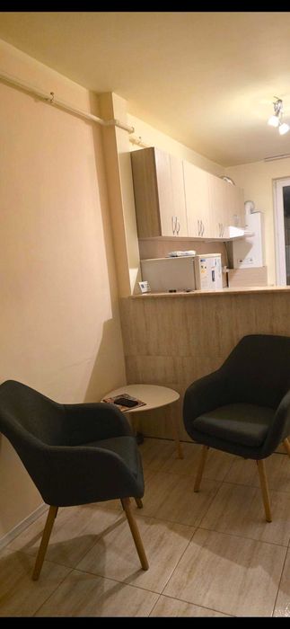 Inchiriez apartament cu o camera FLORESTI