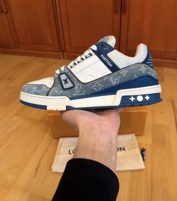 Adidasi Louis Vuitton