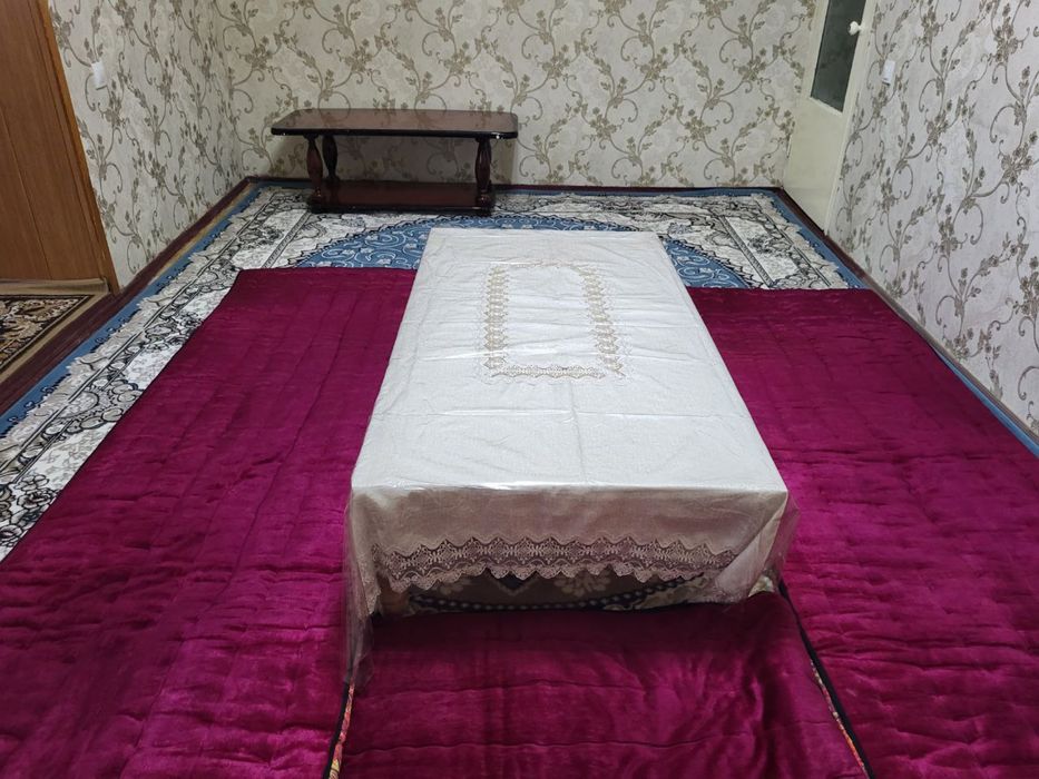 Ijaraga 4 xonali uy beriladi. Faqat bollarga Qoyliq kompass yonida