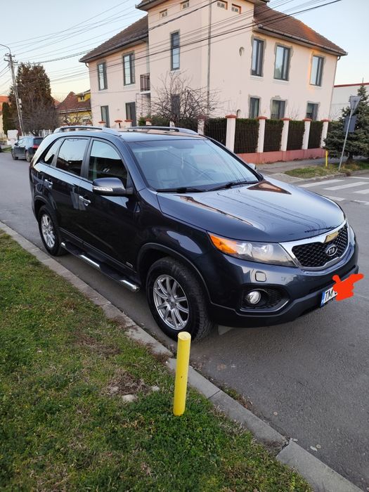 Vând KIA Sorento
