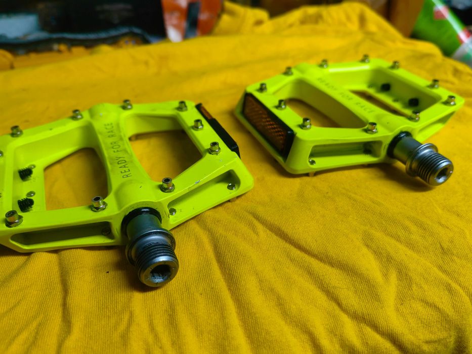 Педали платформени CUBE RFR FLAT RACE Neon yellow