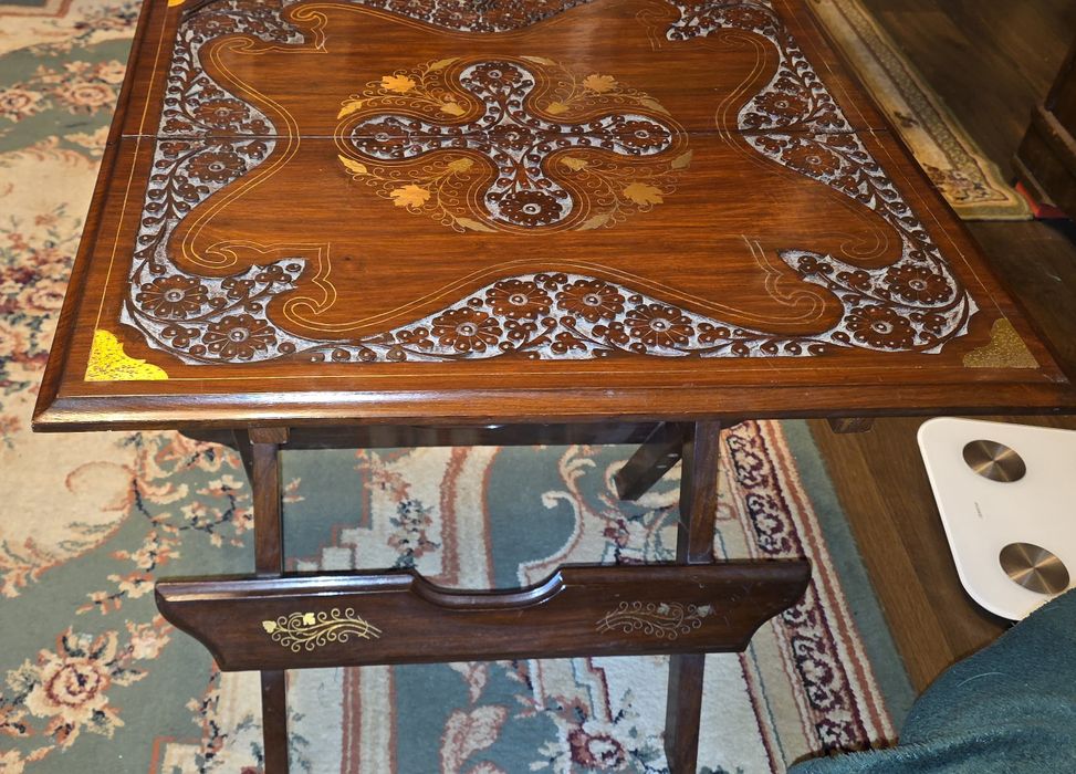 Masa Maroc sculptata manual in lemn trandafir, nserții bronz  pliabila
