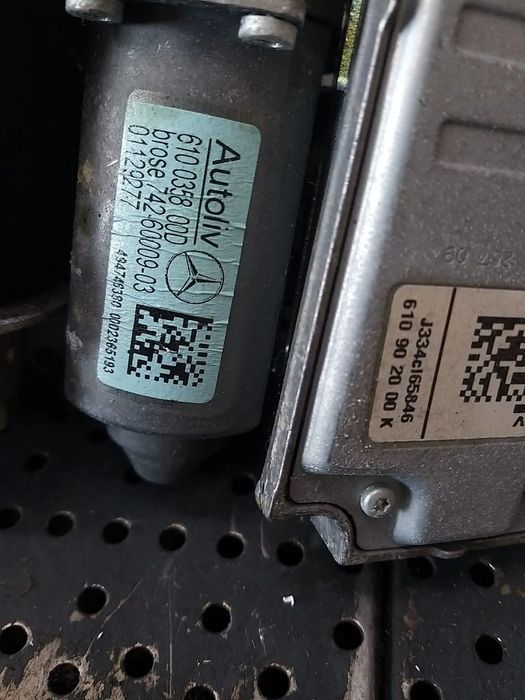 Centura siguranta stanga fata mercedes e class w212 610035800d 7426000903