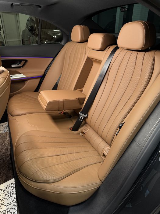 Mercedes Benz E300