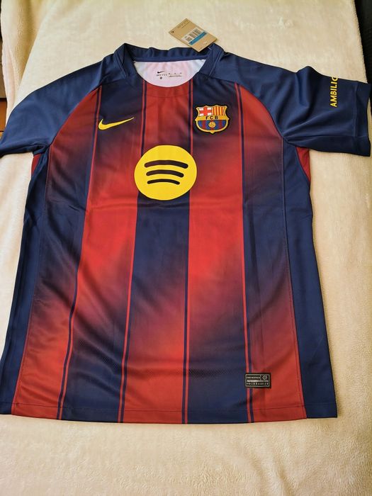 Tricou Nike nou cu eticheta, FC Barcelona, mărimea M, însemne brodate