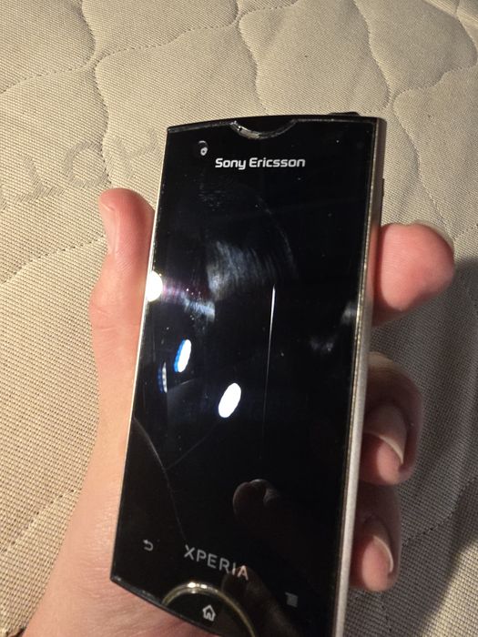 Sony Ericsson Xperia Ray (model ST18i) [4gb]