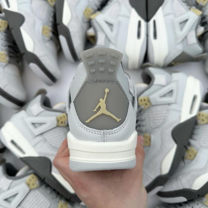 Air Jordan 4 Photon Dust( nu yeezy nu dunk