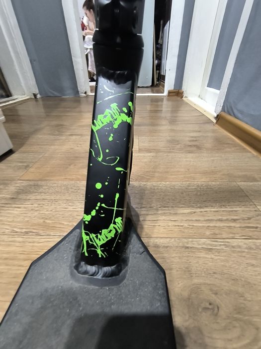 Продам трюковой самокат.