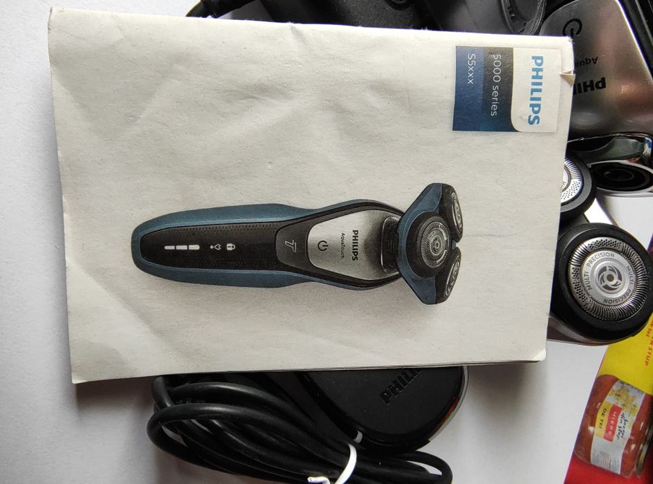 Masina de barbierit Philips