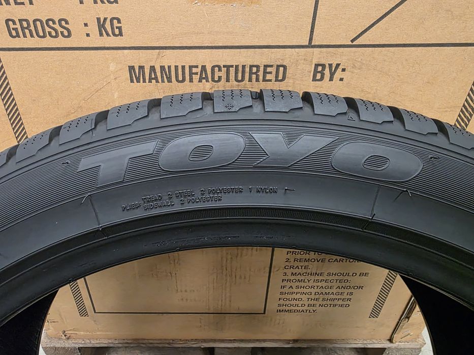 235/45/20 4бр.TOYO SNOWPROX S954-SUV-Неразличими от НОВИ-Made in JAPAN