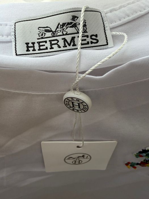 Hermes хит тениска 2026