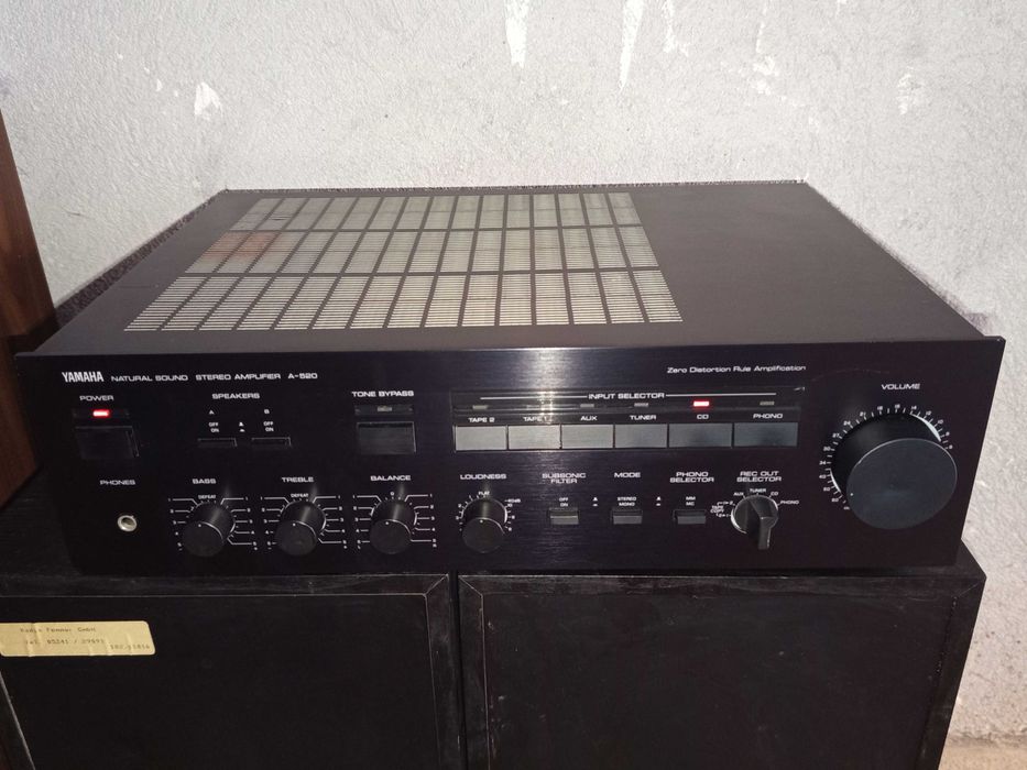 Стерео усилвател Yamaha A-520