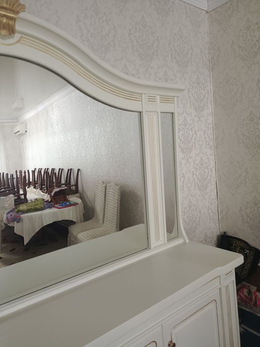 Продам комод и шкаф для посуды