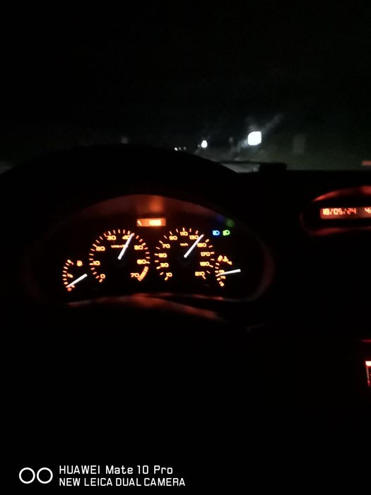 Пежо 206 1.1i  60кс 2003г