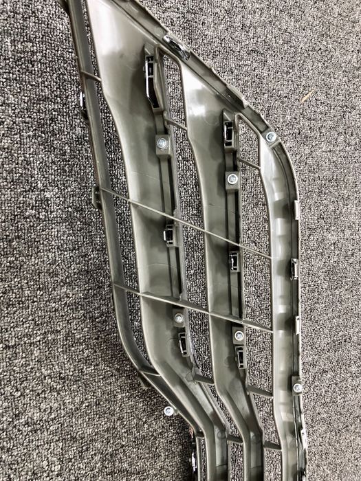 Решетка радиатора в бампер Камри 45