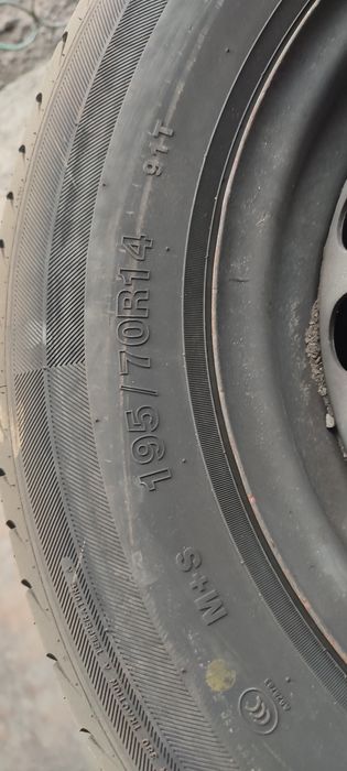 Продам шины 195/70/14 летние