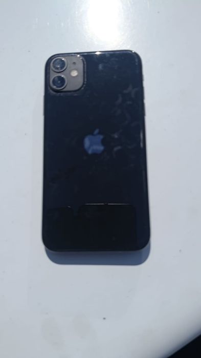 Айфон 11 продам