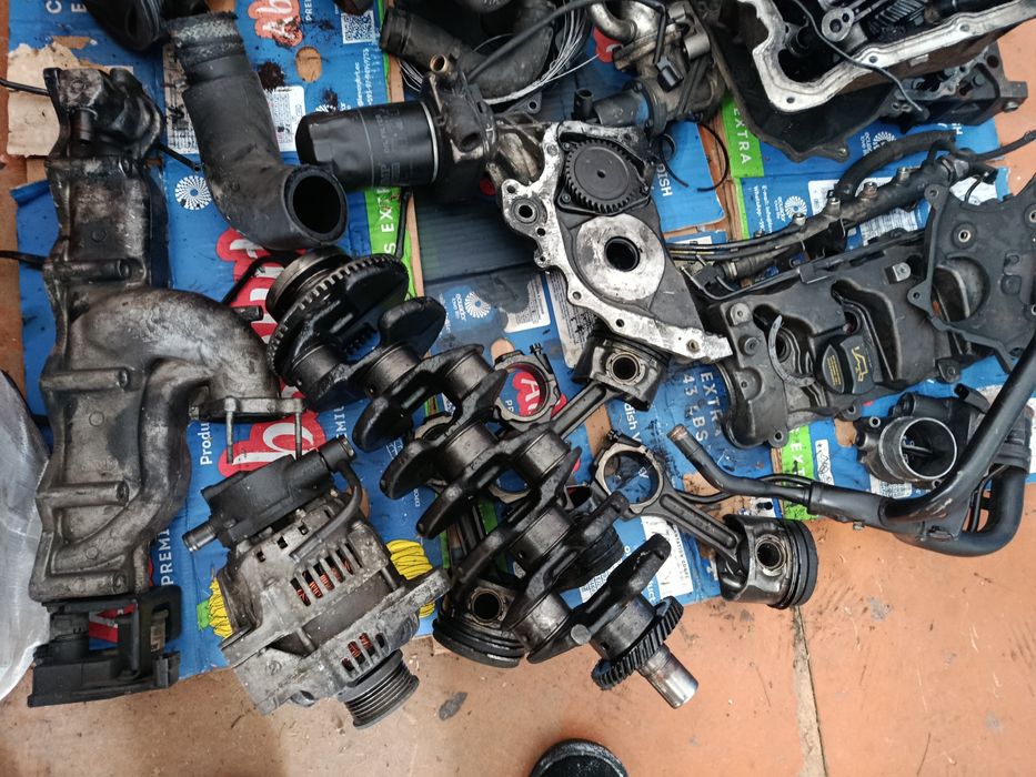 Продам двигатель на запчасти