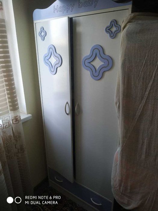 Detskiy mebel shkafi bilan 800 ming