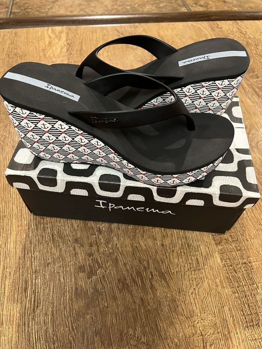 Slapi Ipanema 39