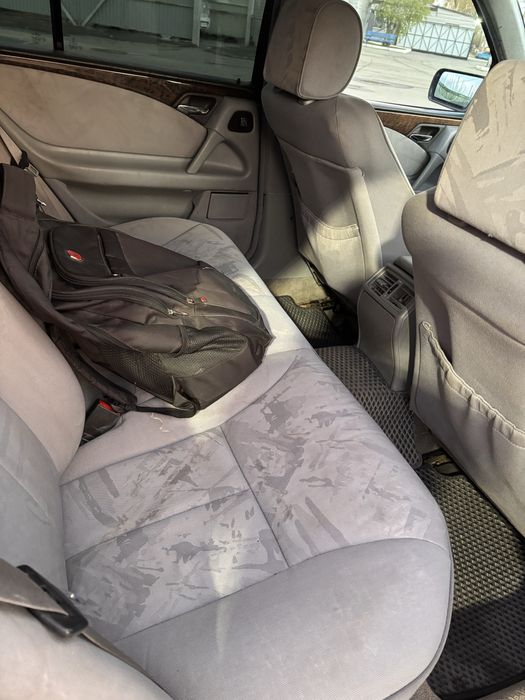 Продам мерса 210