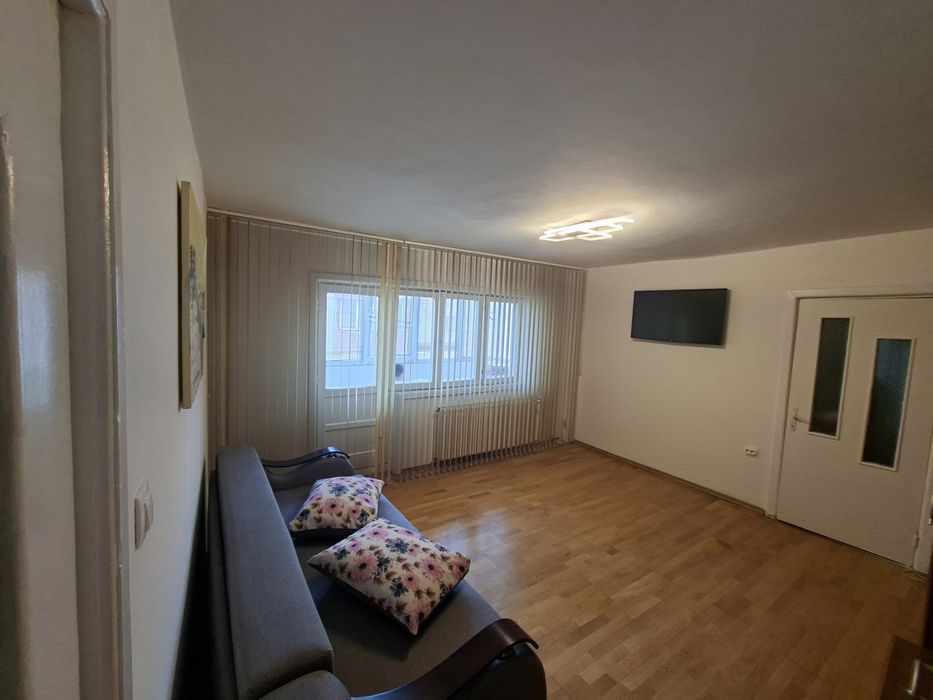 Proprietar vând apartament 2 camere, 54 mp, mobilat și utilat,  zona Dâmbovița – 82.000 €