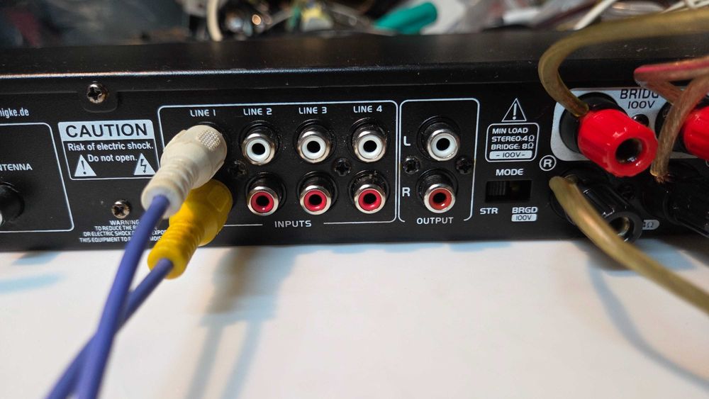 Omnitronic DJP-900NET Class D Amplifier with bluetooth, Internet Radio