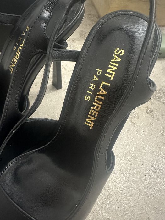 Pantofi YSL marime 35