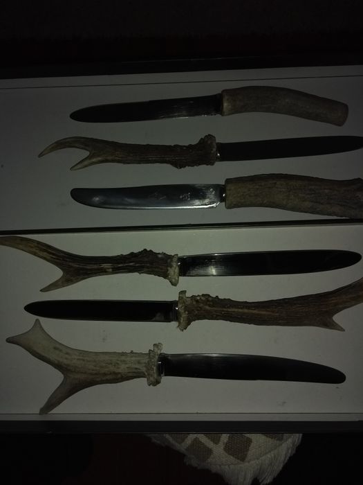 Cuțite vânătoare.
