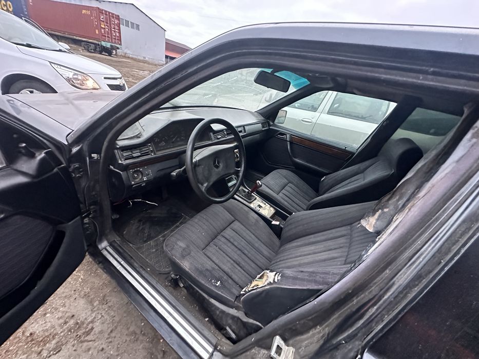 Продам Мерседес 124