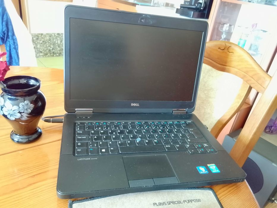 Dell latitude e 5440 ,14 inch, windows 10