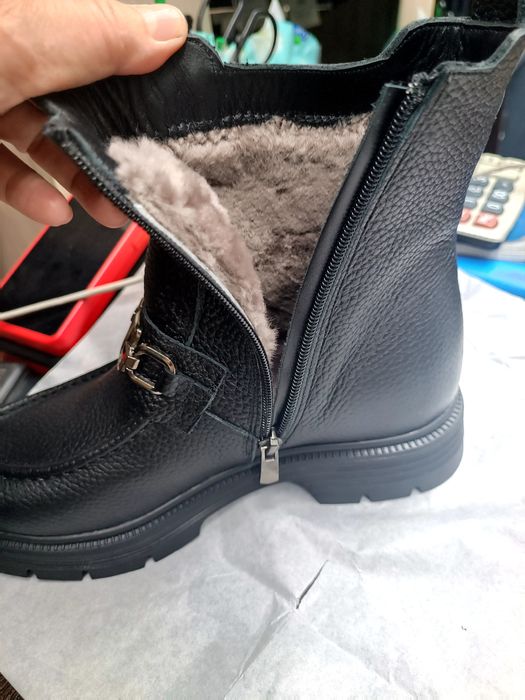 Сапоги от бренда GLOVE