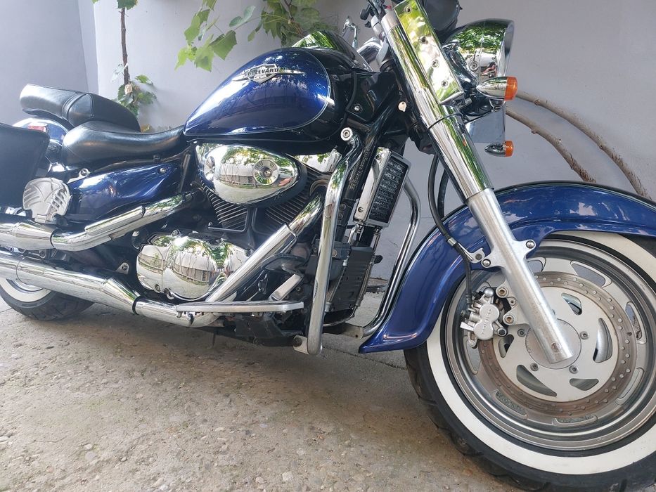 Suzuki Boulevard C90