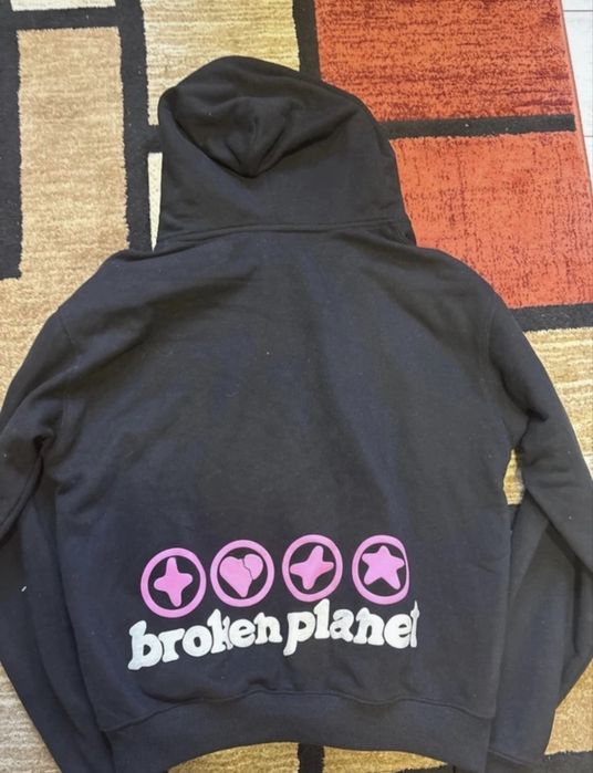 Hanorac broken planet