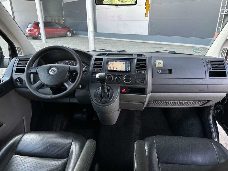 VW T5 Caravelle 2,5 tdi 2008 automat full accept variante !