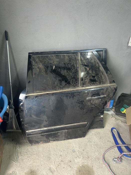 Двери на w210 мерседес универсал дорест