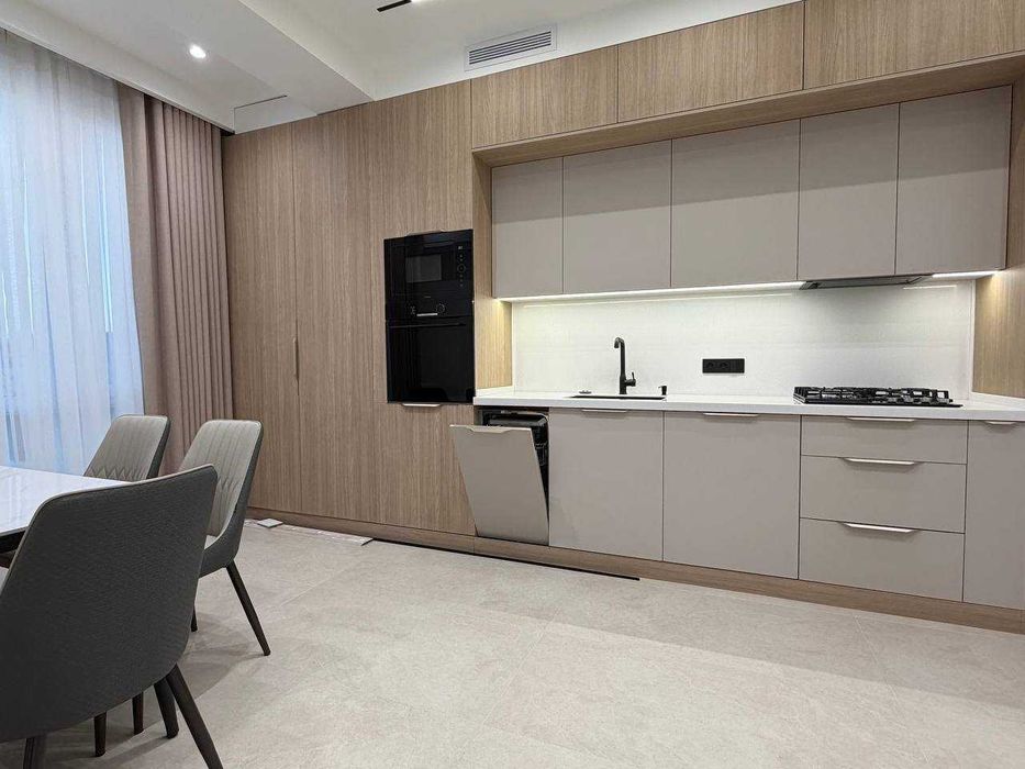 Сдам 2х ком квартиру в центре города на ЖК NRG OYBEK 2/9/12 Р4