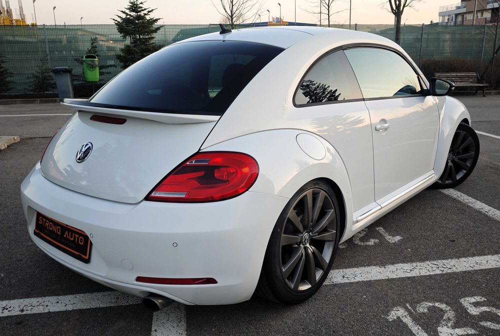 Volkswagen Beetle 2.0 TSI 200 CP Automat