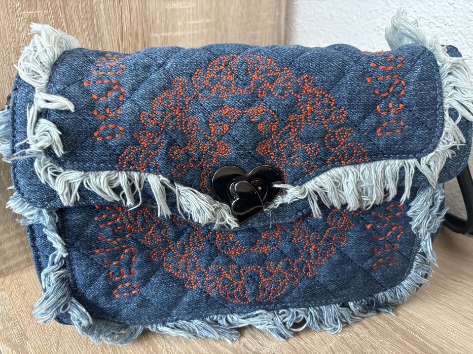 Geanta femei Desigual originala , denim cu franjuri si broderie