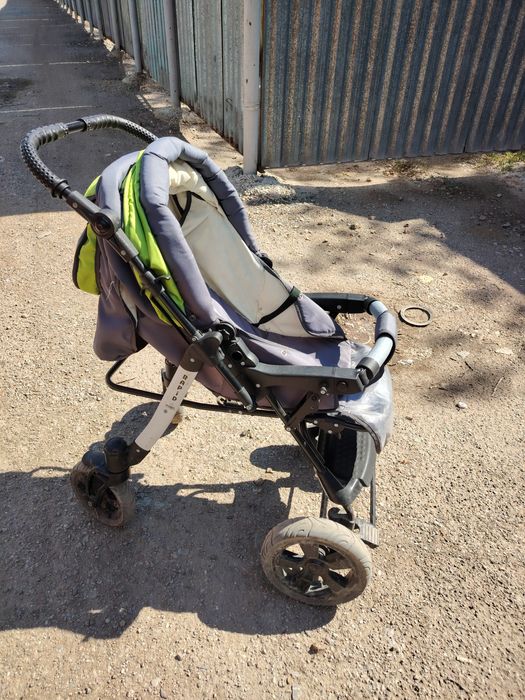 Продам детскую коляску