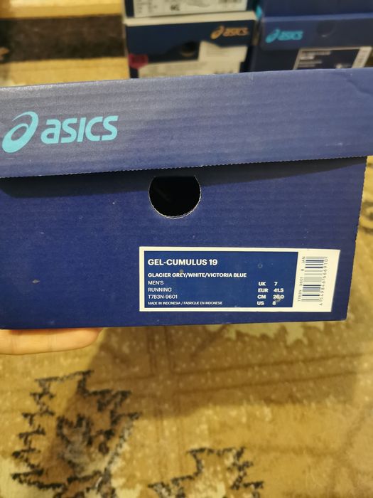 Маратонки 41.5 и 45 номер ASICS GEL-CUMULUS 19