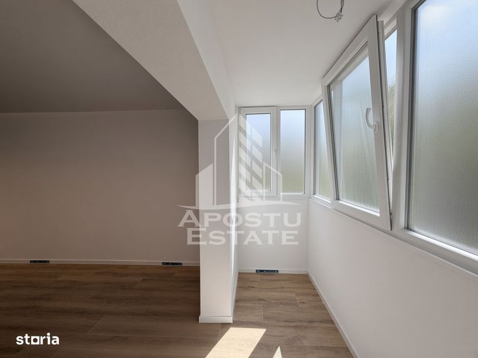 Apartament 3 camere de vanzare,decomandat,et.1Dambovita Nora,Timisoara