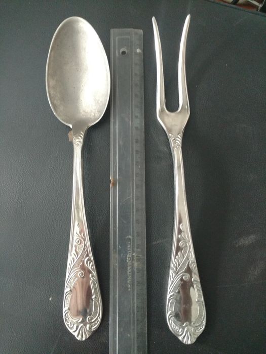 Старинни посребрени прибори