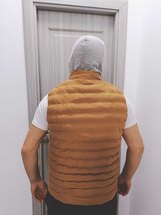 Vesta dsquared2 barbati marimea M cu gluga detasabila