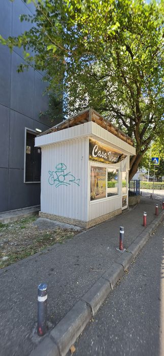 Vând chioșc pentru o afaracere mică