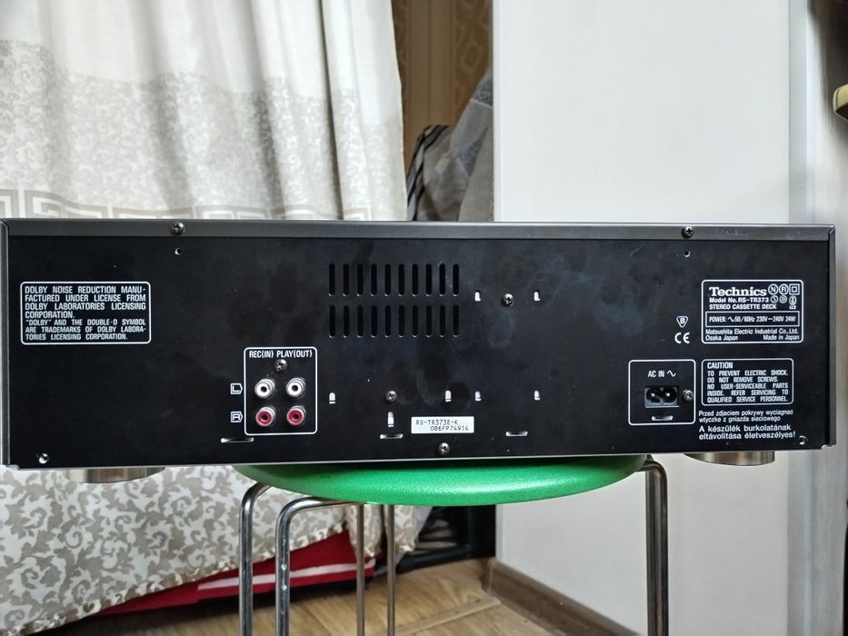 Продам двухкассетную деку