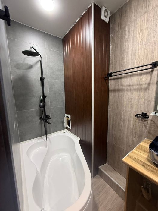 Продается юнусабад 14кв 2 ком 55m2+10m2