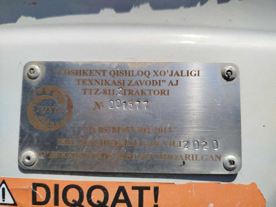 TTZ 811 Kuchli va ishonchli traktor