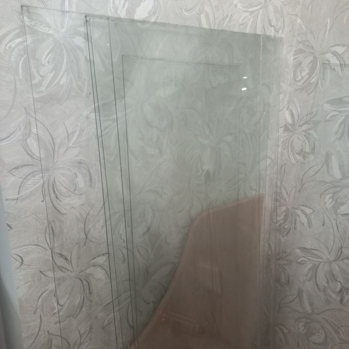 Стекла 4 мм. хорошем состоянии